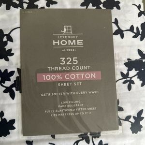 - JC Penny Home Queen Sheet Set
